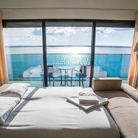 Mamaia Vip Apartment Екстер'єр фото