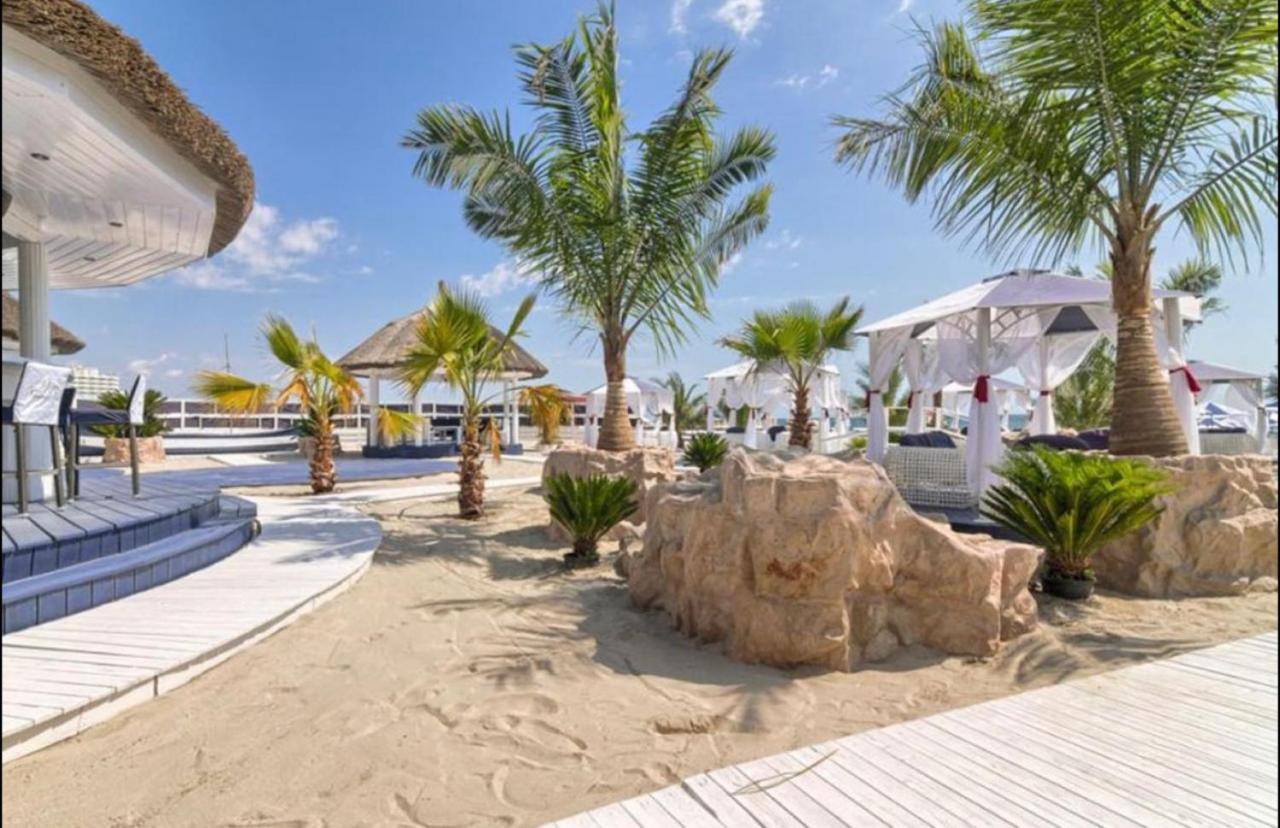 Mamaia Vip Apartment Екстер'єр фото